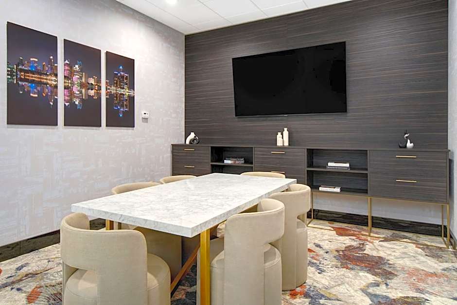 Crowne Plaza Auburn Hills By IHG