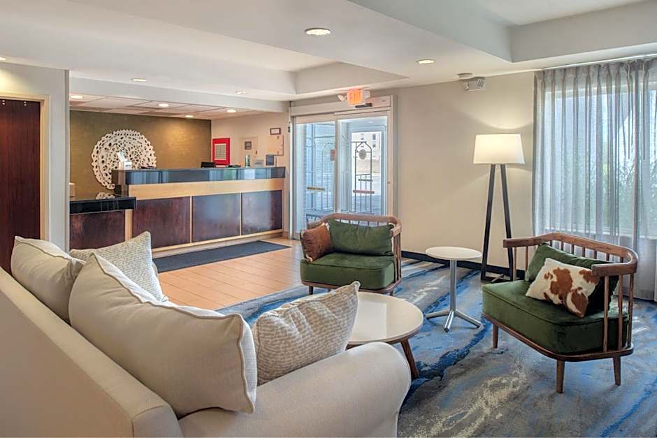 Fairfield Inn & Suites by Marriott Dayton Troy