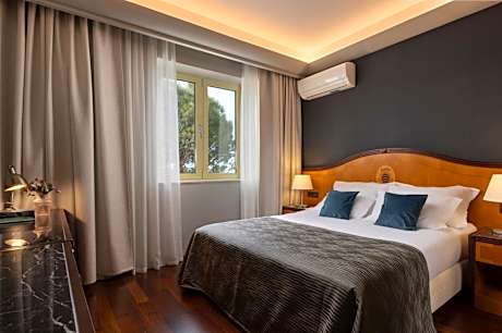 Executive Suite with Terrace and Sea View