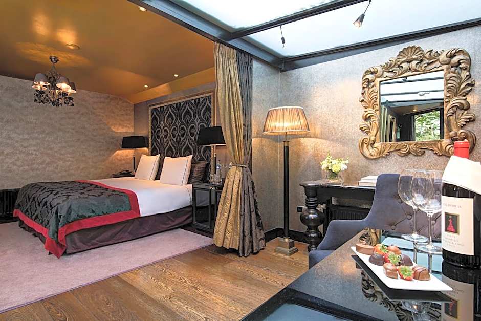 The Pavilions Amsterdam, The Toren