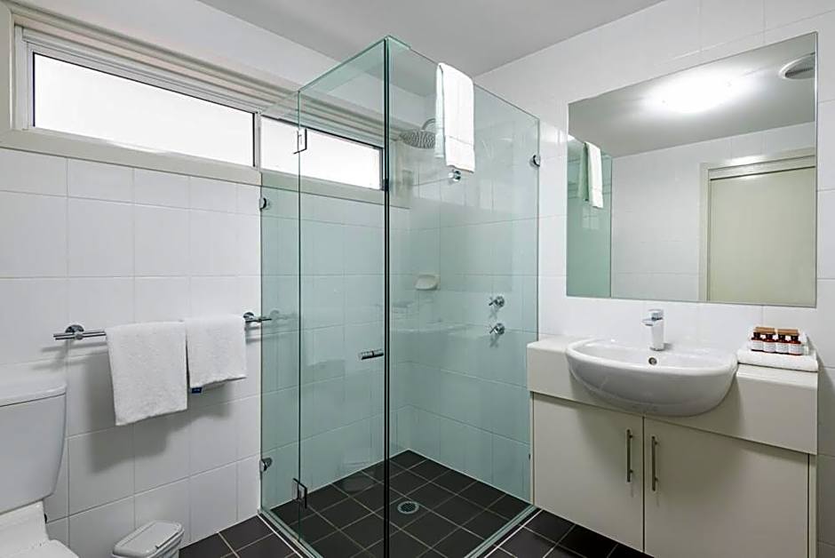 Warners Bay Apartments