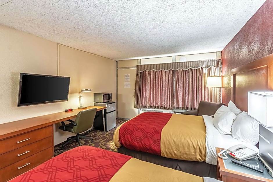 Econo Lodge Zanesville Downtown
