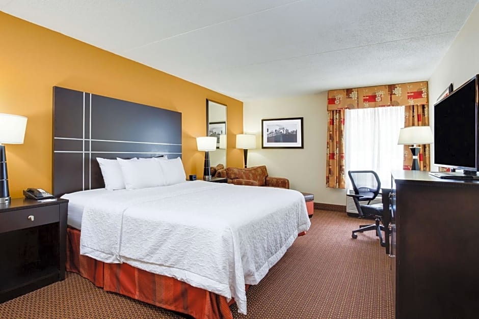 Hampton Inn By Hilton Pittsburgh/West Mifflin