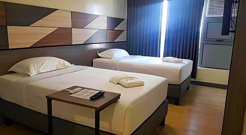 Travelite Hotel Legarda