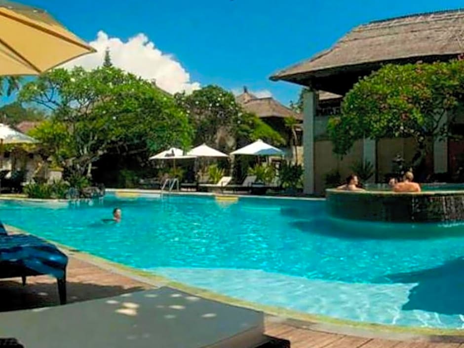 Grand Balisani Suites Hotel
