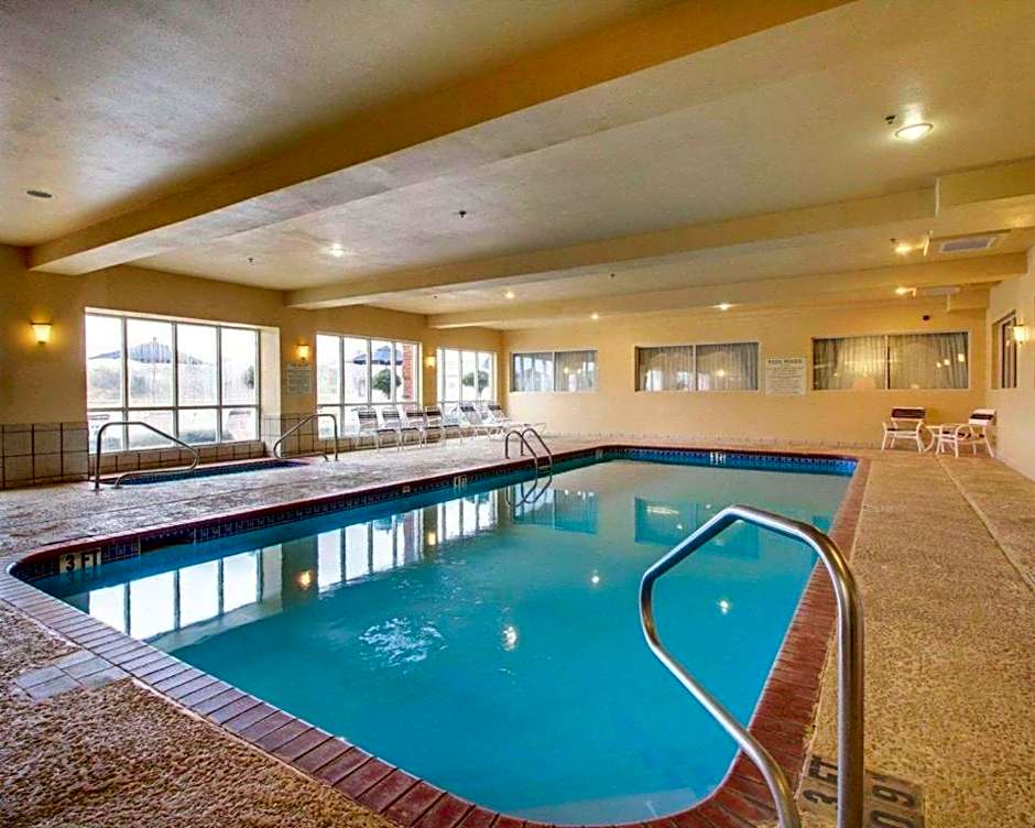 Clarion Suites Vidalia