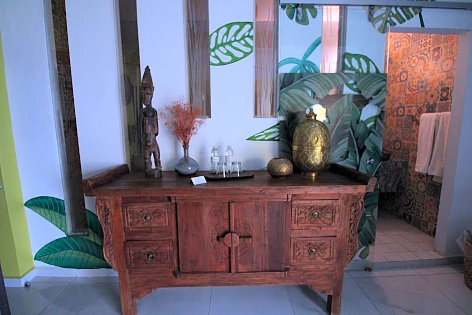 Eklectic Hotel Boutique