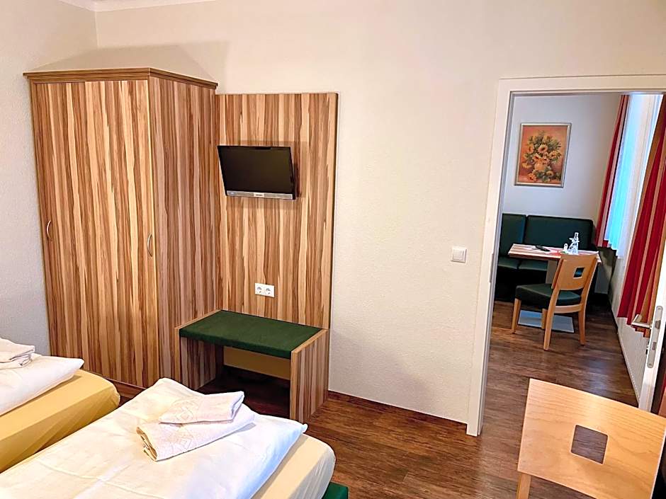 Lindenhaus Scharfe Kurve