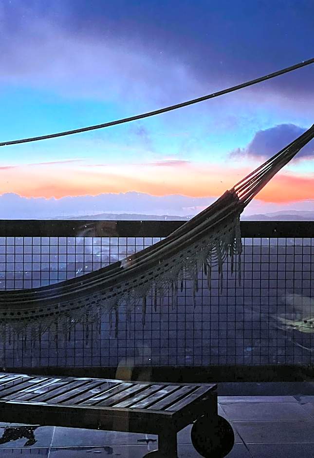 Mountain Log Cabin O Lobo