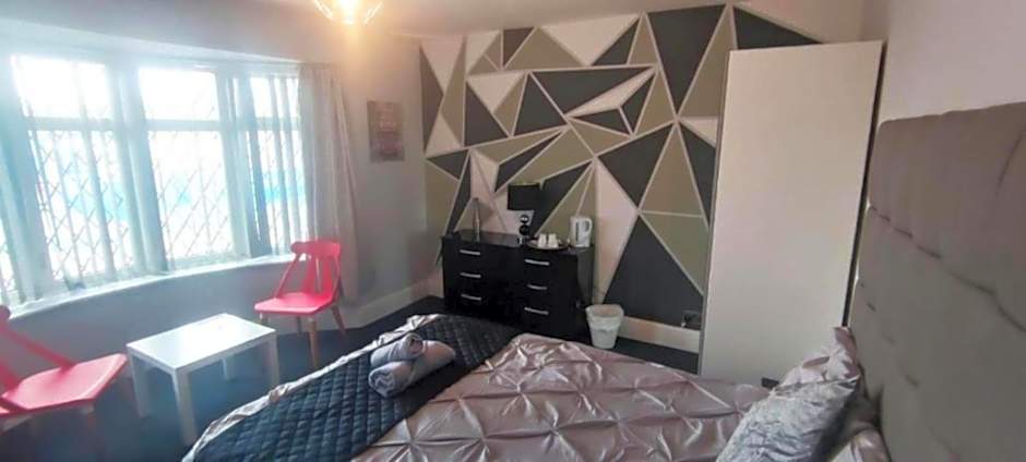 Old Trafford Guest House