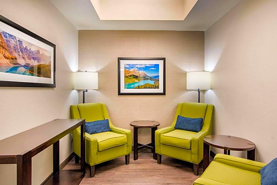 Comfort Inn & Suites