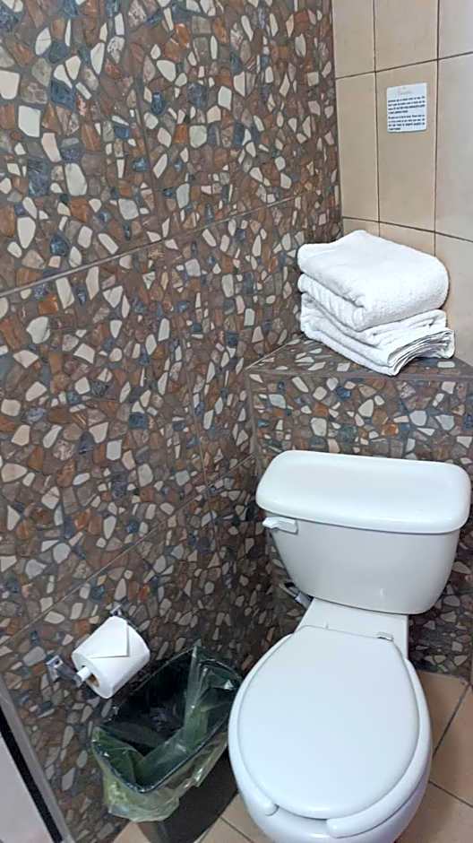 HOTEL BACANTES