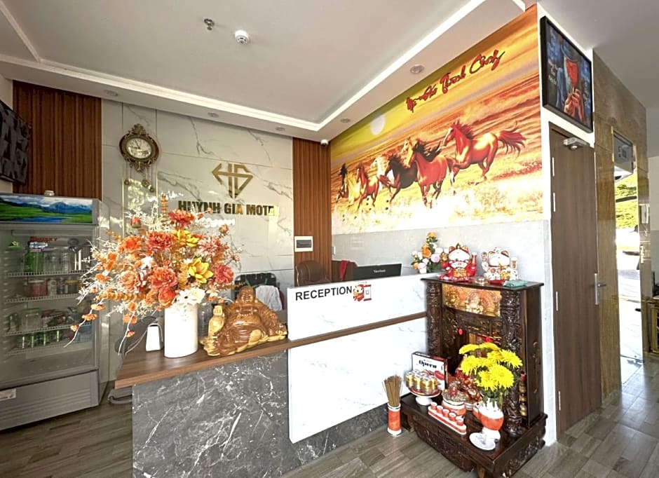 OYO 1193 Huynh Gia Hotel