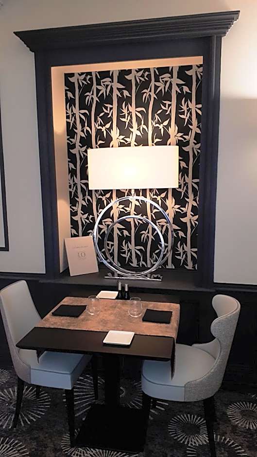 Hotel Le Lion D'Or et Restaurant La Table Du Lion