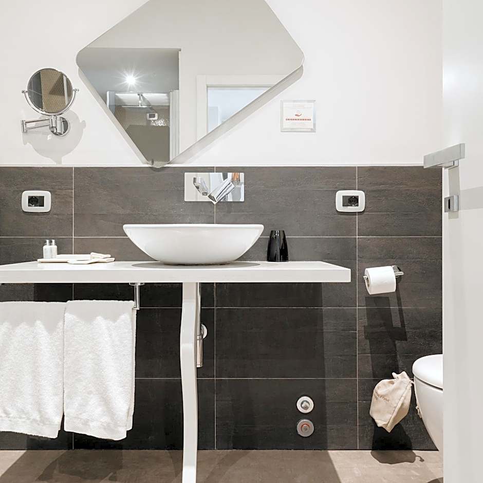 Montenapoleone Suites