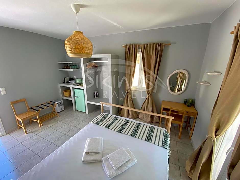 Galini Rooms Sikinos Travel