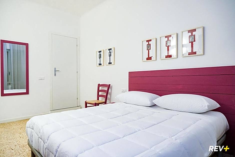 Lia Art Hotel