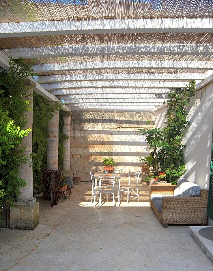 Agorà Suites & Apartments