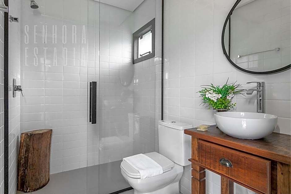 Lakeside Cabin - Villas Mornas: Nature, Jacuzzi