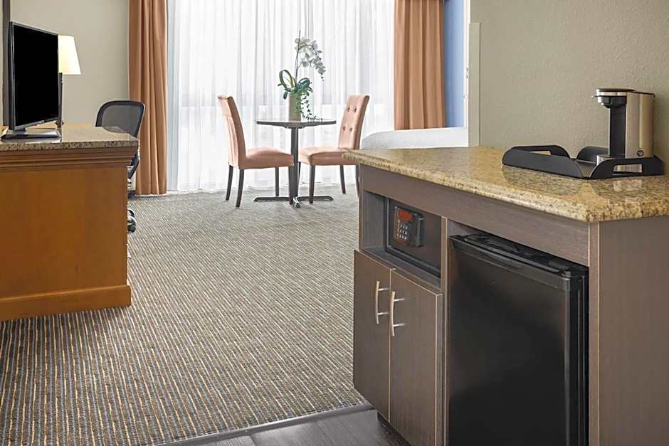 Days Hotel by Wyndham Toms River Jersey Shore