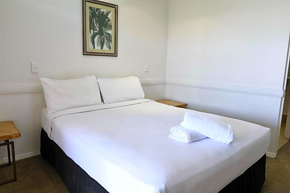 Park Avenue Hotel Motel