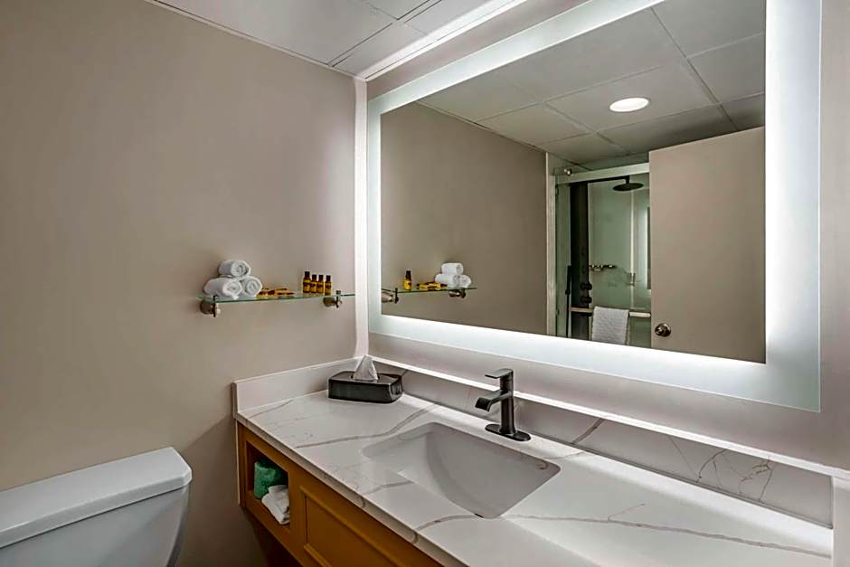 Best Western Plus Heritage Rail Inn & Suites