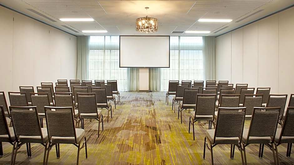 Courtyard by Marriott Seattle Everett Downtown