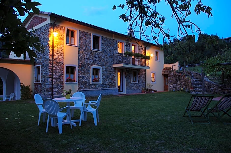 B&B Il Girasole – Fosdinovo, WI