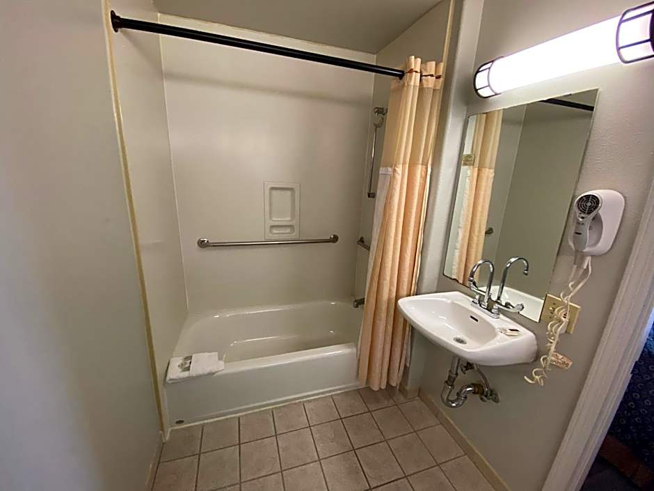 Budget Inn Of Hayward