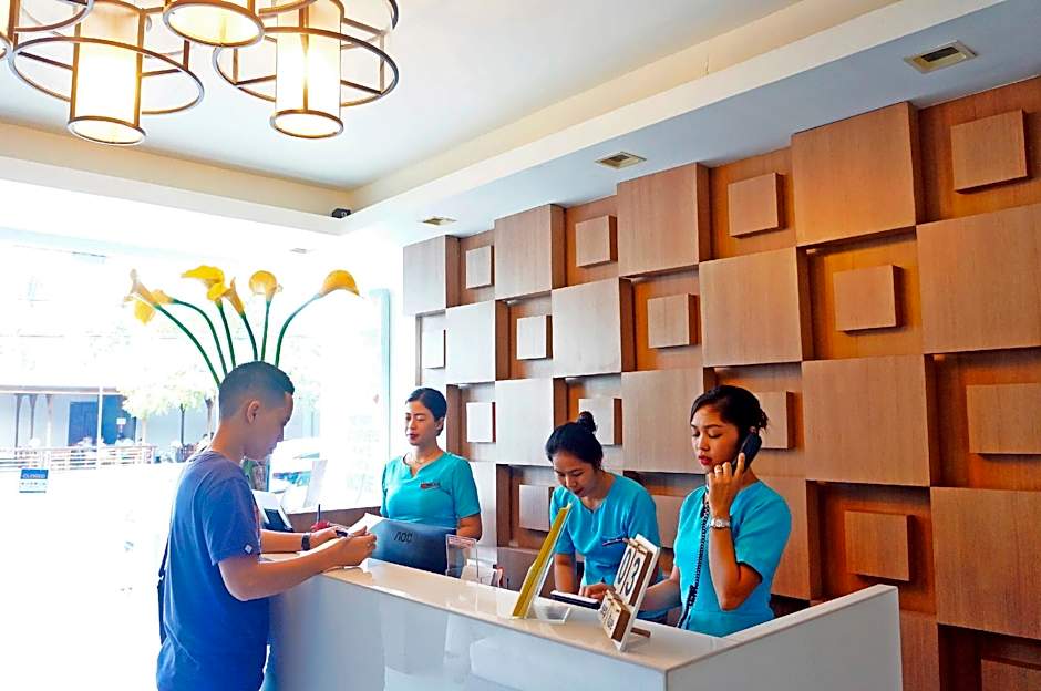 Tacloban Plaza Hotel