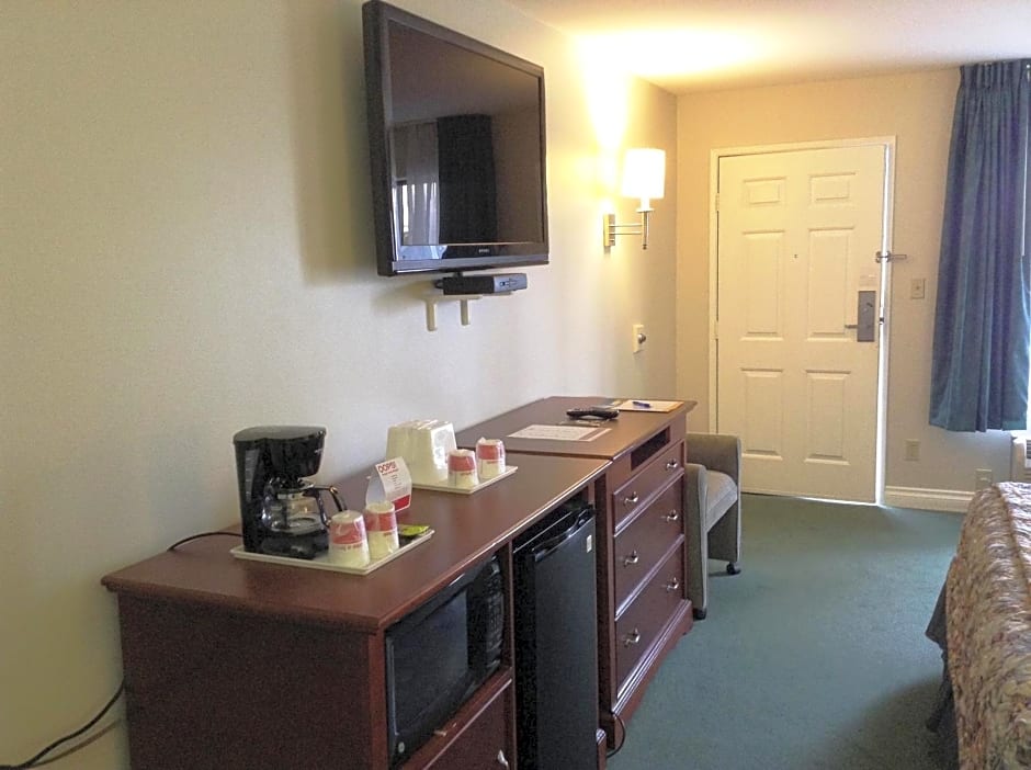 Ramada by Wyndham Oceanside