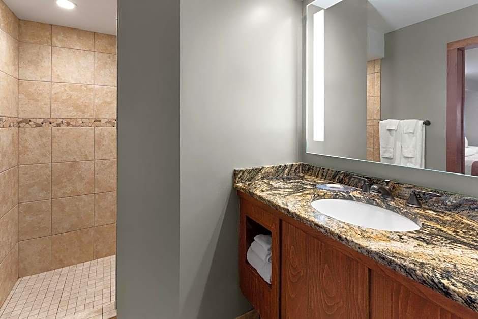 Baymont by Wyndham Jamestown Conference Center & Water Park