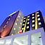 Amaris Hotel Bekasi Barat