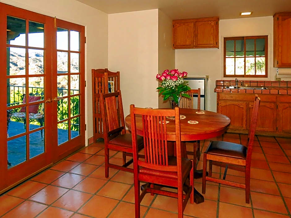 Topanga Canyon Inn Bed and Breakfast