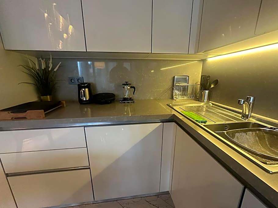 Cozy luxury apt in Sinpas queen