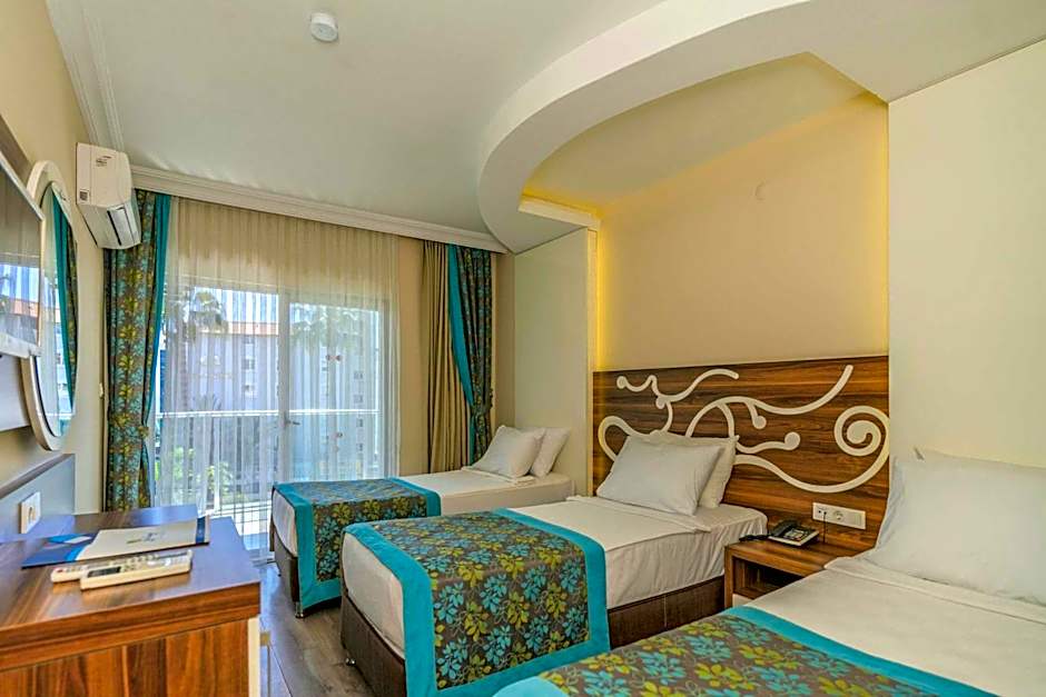 Kleopatra blue hawai hotel