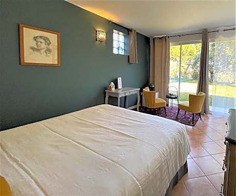 Double Room with Pool View
