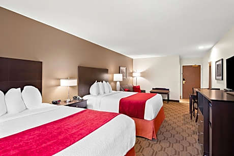Queen Room with Two Queen Beds and Sofa Bed