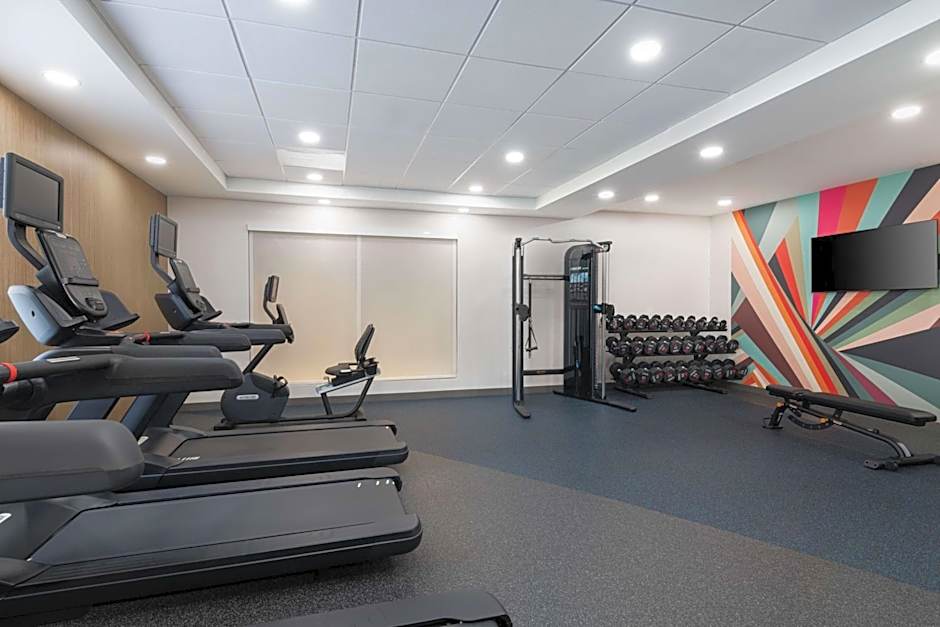 Hilton Garden Inn St. Charles