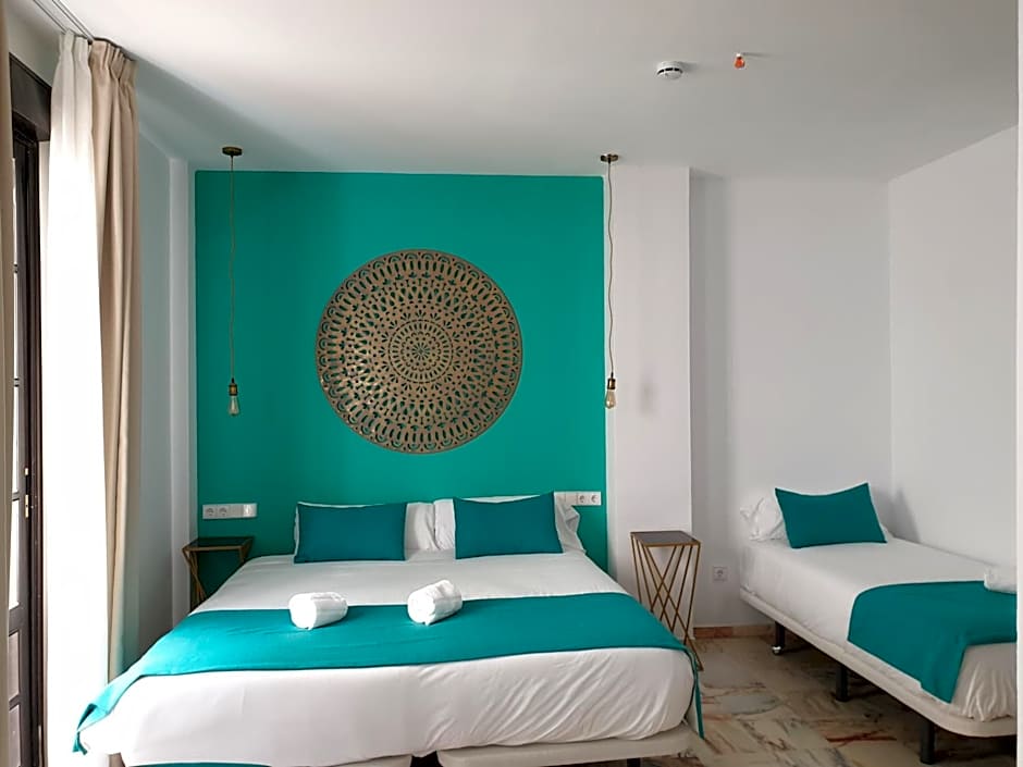 Hotel y Apartamentos Doña Lola