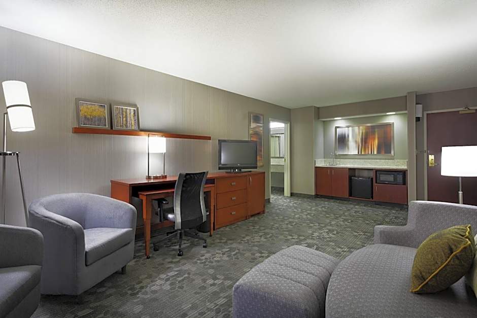 Courtyard by Marriott Chicago St. Charles