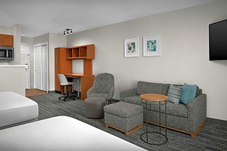 Studio with Two Queen Beds and Sofa Bed