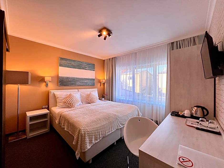 Grand Petit Hotel ex Shato Gesson