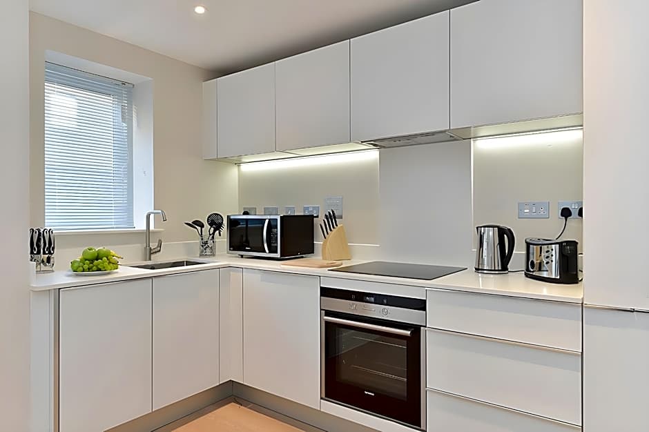 Tower Bridge City Apartments London