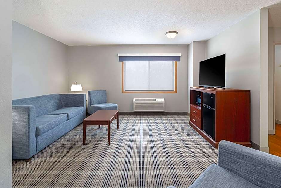 AmericInn by Wyndham Valley City - Conference Center