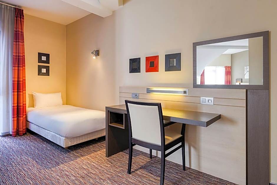 B&B HOTEL Mons Centre