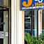 J Hotel