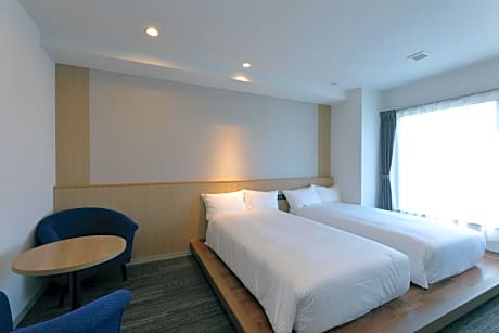 Large Twin Room
