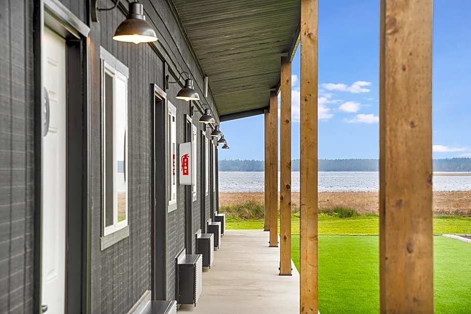 South Bay Inn