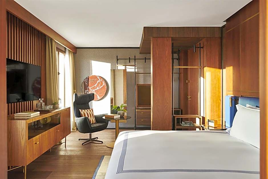 Photo 1 of 7 of King Room with Terrace